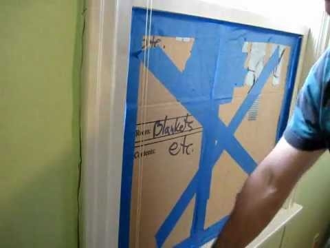 Cómo reemplazar un panel de ventana roto con plexiglás