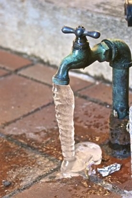 Cómo evitar que las tuberías de agua en una casa móvil se congelen