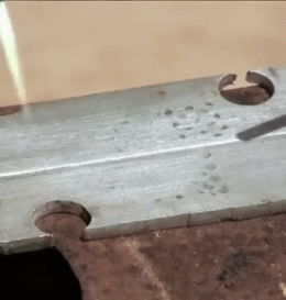 Comment faire fondre du métal avec une torche au propane