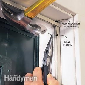 Çelik Kapılardan Yapıştırıcı Nasıl Çıkarılır