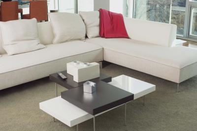 Sådan renses en sofa lavet af polyesterfibre