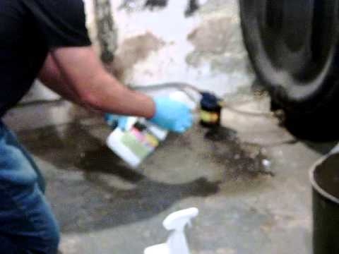 Как очистить бетон от разлива