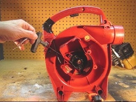 Comment remplacer le cordon de tirage dans un souffleur de gaz Stihl