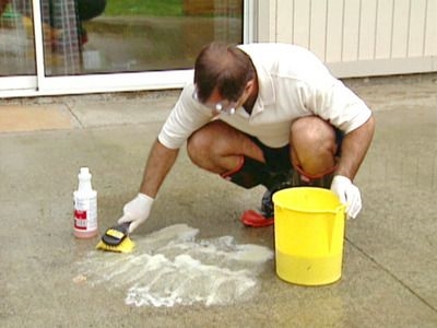 Cum se face un produs de curățare a betonului de casă