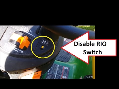 Cómo desconectar el interruptor de seguridad de marcha atrás en una cortadora de césped John Deere