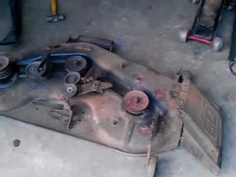 Cum să reparăm o mașină de tuns iarba care a fost umedă