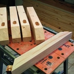 Comment construire un auvent de porte en bois