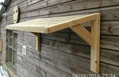 Как построить деревянный дверной тент