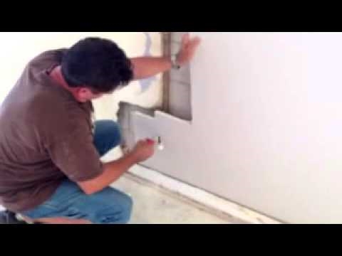 乾式壁のシートを交換する方法