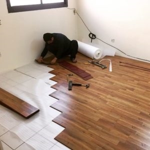 كيفية وضع الأرضيات الخشبية قطريا