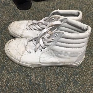Hvordan rense hvite vans sko