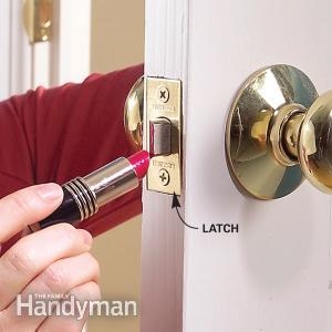 ずれたドアを修正する方法