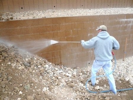 Cómo lijar muros de hormigón