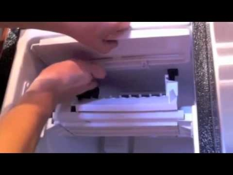 Cómo quitar una máquina de hielo de un refrigerador Kenmore