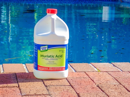 Como limpar um filtro de piscina Hayward usando ácido muriático