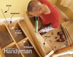 Como remover o adesivo do tapete das escadas de madeira