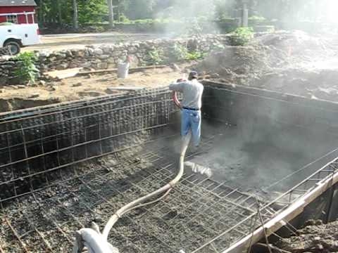 Comment réparer un mur de piscine creusée