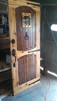Jak zbudować drewniane drzwi ekranowe