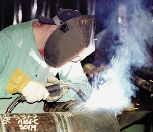 Los peligros de cortar acero galvanizado
