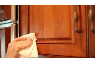 Làm thế nào để loại bỏ cán từ tủ bếp