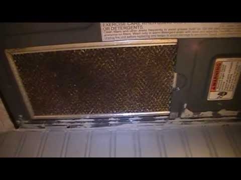 Cómo limpiar un filtro de carbón de microondas