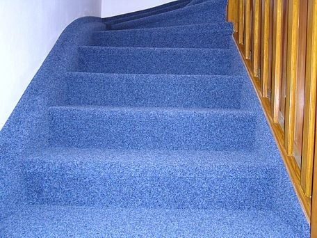 Ako znížiť koberec pre schody
