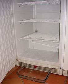 Come scongelare un congelatore che è congelato chiuso