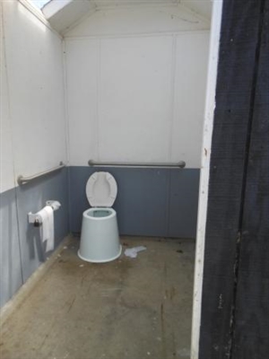 Vault WC Pit WC