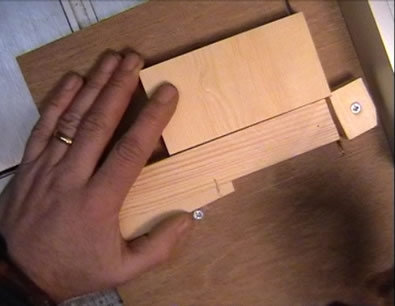 Kā izveidot durvju ķīli