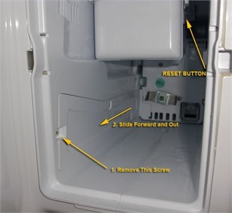 Cómo reiniciar la fábrica de hielo en un refrigerador GE de dos puertas verticales