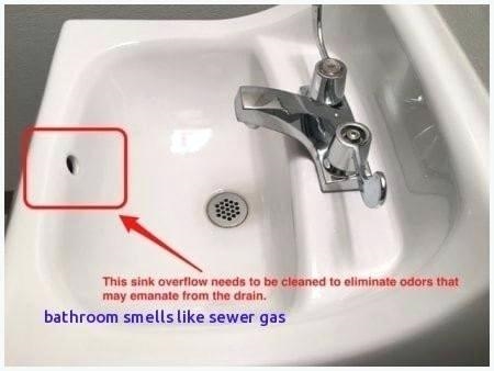 Vask på badeværelset lugter som svovl