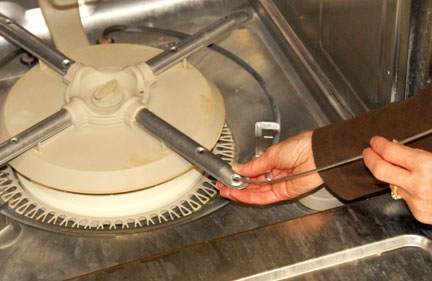 Comment réparer le bras gicleur supérieur sur un lave-vaisselle Bosch
