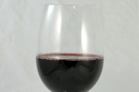 วิธีกำจัดคราบไวน์แดงออกจากพรม