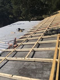 كيفية بناء سقف على منزل متنقل