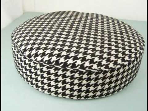 Comment Reupholster un pouf rond