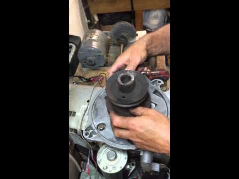 Como reparar um motor de cortador de grama apreendido