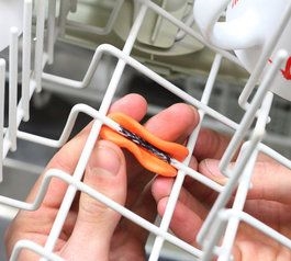 Cómo limpiar las rejillas oxidadas del refrigerador