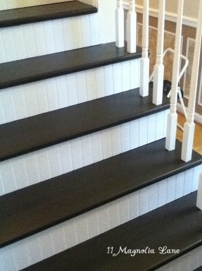 Hogyan kell festeni az emelvényeket és a festett lépcsőket