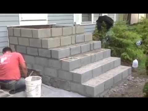 Hoe stenen portiekstappen te bouwen