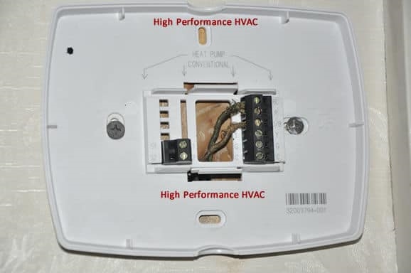 Verdrahtung eines 2-Draht-Thermostats mit einem 4-Draht-System
