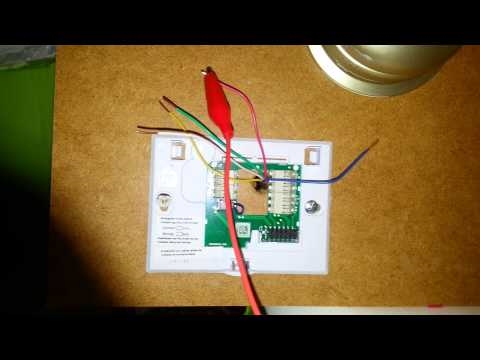 Cómo conectar un termostato de 2 cables a un sistema de 4 cables