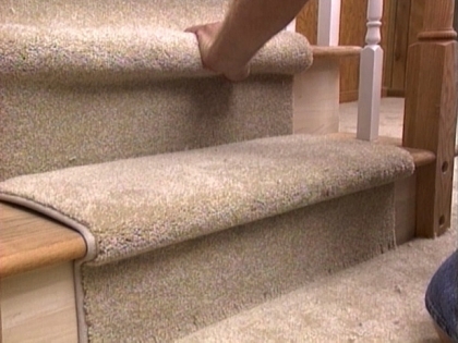 Cara Memasang Stair Runners Over Carpet