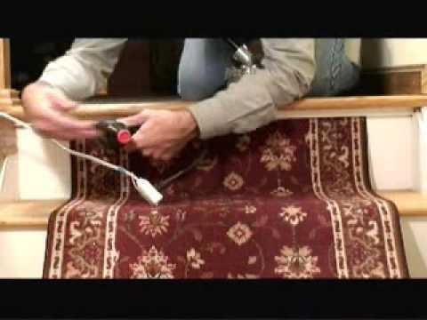 Jak zainstalować chodniki schodowe na dywanie