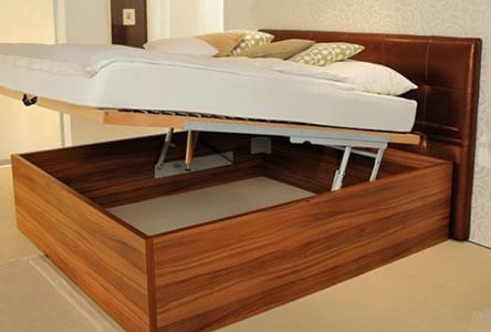 Kako sestaviti leseni okvir za posteljo