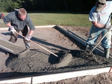 Jak wylewać beton na mokre podłoże