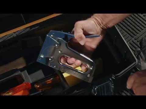 Como consertar um grampeador para serviço pesado atolado