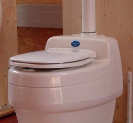Dezavantajele toaletelor de compostare