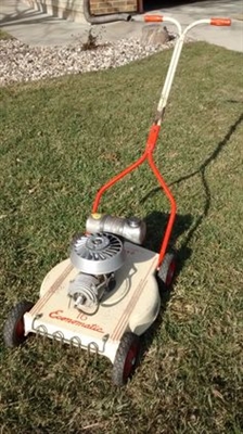 Làm thế nào để dây nóng một máy cắt cỏ