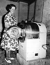 Gospodinjski aparati iz petdesetih let prejšnjega stoletja