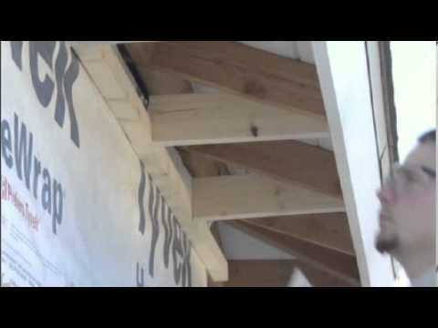Como instalar o tapume do vinil em um teto da varanda
